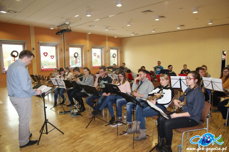 Warsztaty muzyczne z “absolwentami” Miejskiej Młodzieżowej Orkiestry w Gogolinie